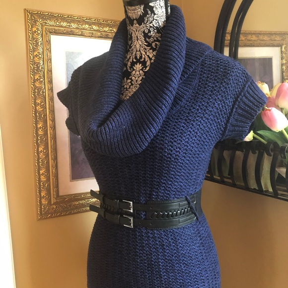 Guess | S - Picture 3 of 5